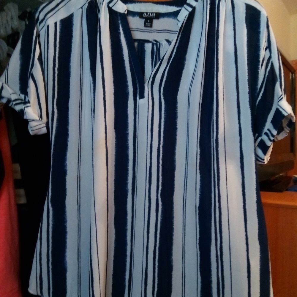 Blue/white stripe